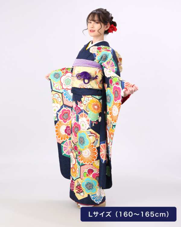 ー品販売 正絹 着物“光沢あるアクアマリン色の風や波に乗る松竹梅や菊