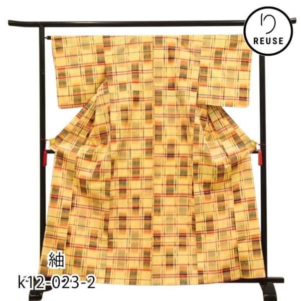 紬 正絹 リユース 中古 黄色 格子 チェック 絣 k12-023-3 普段着 お稽古 お出かけ カジュアル