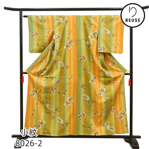 小紋 正絹 リユース 中古 袷 抹茶×オレンジ 縦縞 雪輪 扇面 縮緬 8026-2 カジュアル 街着 お洒落着