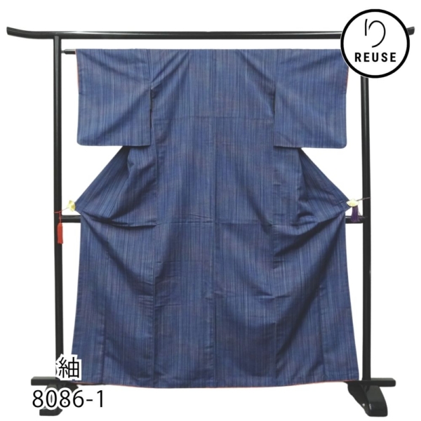 紬 正絹 リユース 中古 袷 西陣紬 藍色 縦縞  8086-1 カジュアル 街着 お洒落着