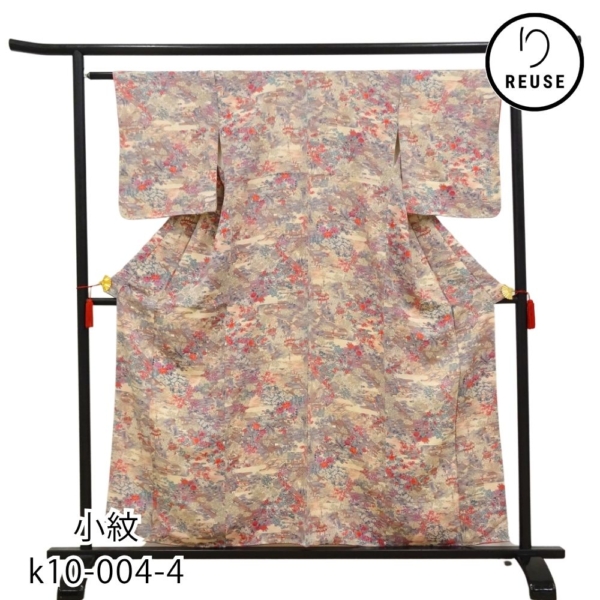 小紋 正絹 リユース 中古 袷 茶屋辻風景文様 四季の花々 ちりめん  k10-004-4 (8050-00571) 普段着 お稽古 お出かけ 着物